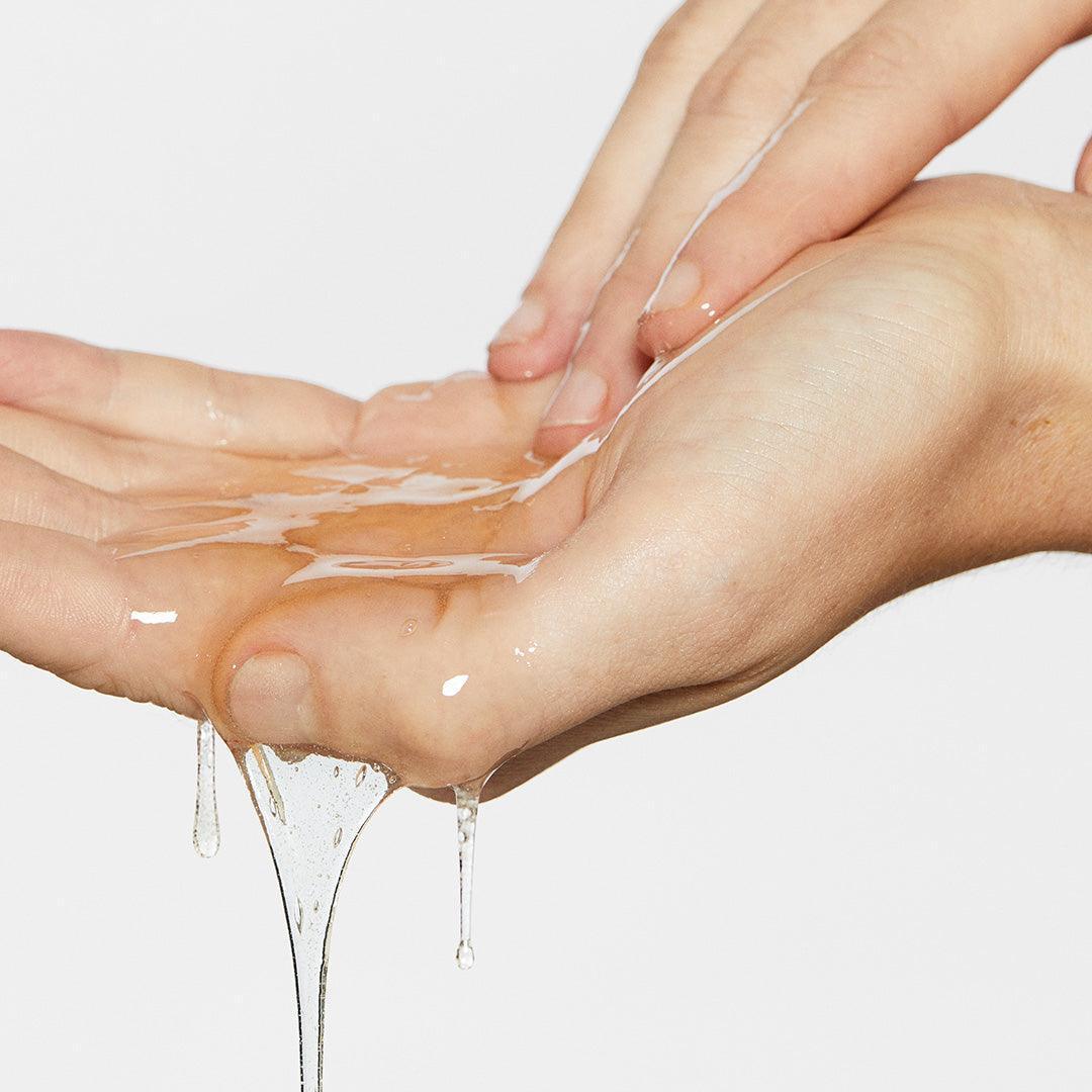 oil to foam total cleanser - Dermalogica Malaysia