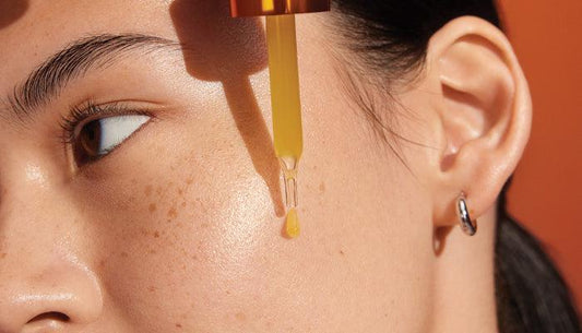 when to use vitamin c serum: day or night?